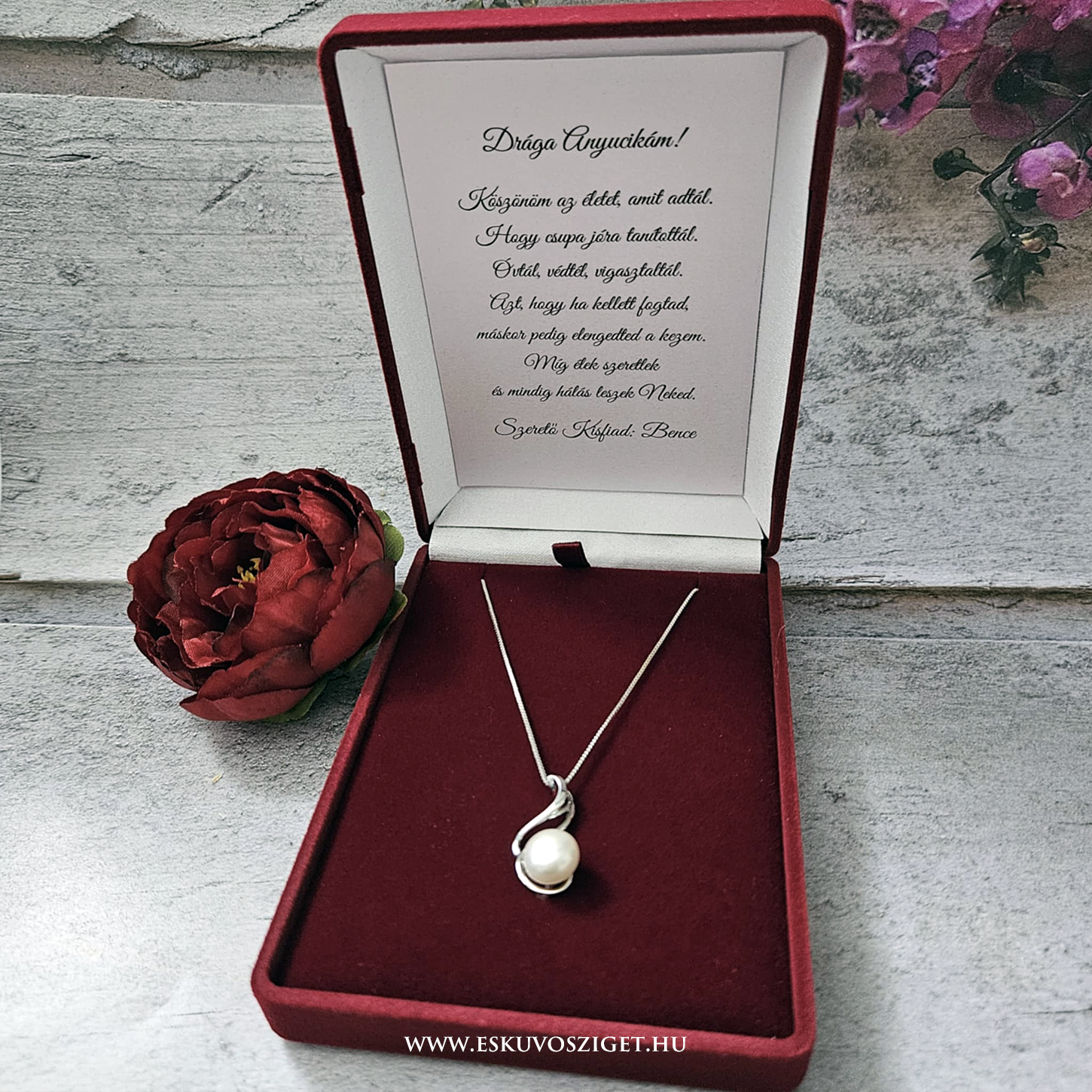 Örömanya szülőköszöntő női tanú és koszorúslány felkérő meghívó egyedi különleges ajándék ékszer esküvőre | Édesvízi GYÖNGY AAA 8 mm és 925 EZÜST nyaklánc műbőr díszdobozban, egyedi üzenettel