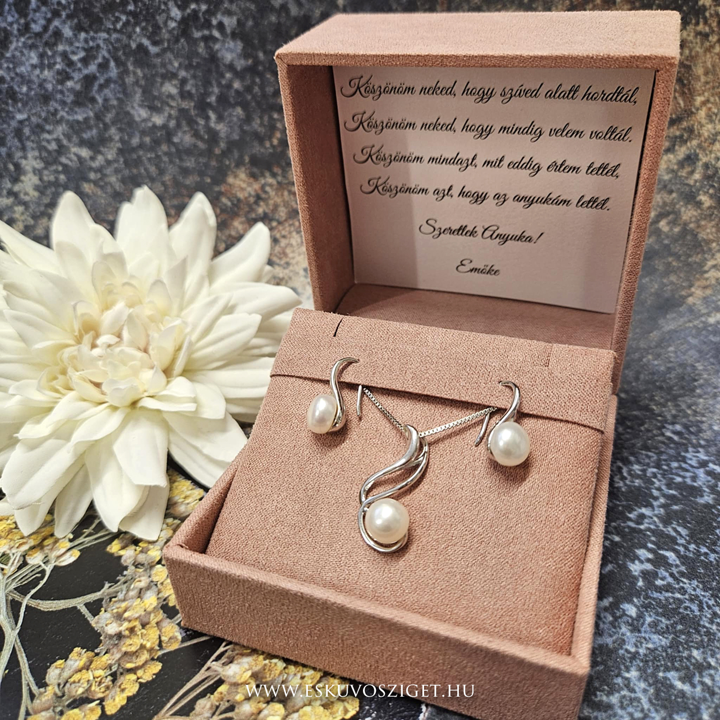 gyongy-szett-oromanya-eskuvopremium-textil-dobozban