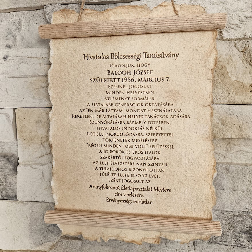 gravirozott-meritett-papir-papyrusz-papirusz-pergamen-regies-hatasu-stilusu-ajandek-szoveg